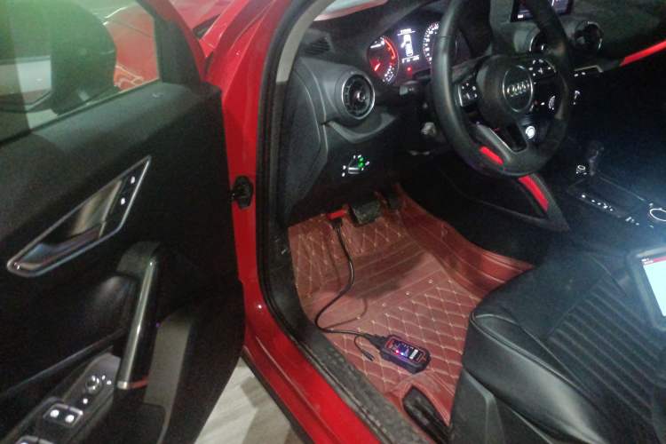 Used Audi Q2L 2018 35 TFSI Launch Exclusive Edition China VI