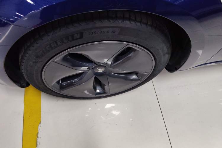 Used Tesla Model 3 2020 Refreshed Version Long-Range Rear-Wheel Drive Left Front Wheel Hub