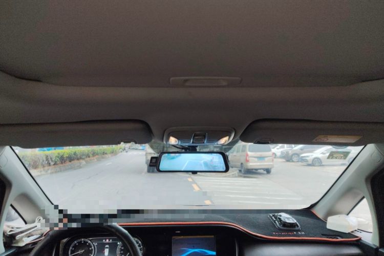 Used GAC Trumpchi M6 2019 270T Automatic Luxury Edition (6-seater) - China V Standard
