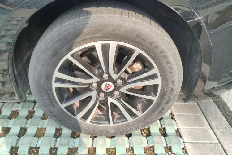 Used Roewe e950 2017 50T Hybrid Connected Executive Edition