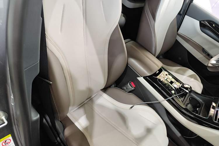 Used BYD Qin PLUS 2024 HONOR Edition DM-i 55KM Leading Model