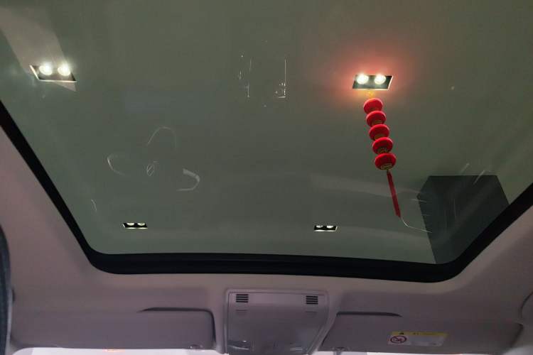 Used Volkswagen Tayron 2023 300TSI Two-Wheel-Drive Luxury Plus Advanced Edition
