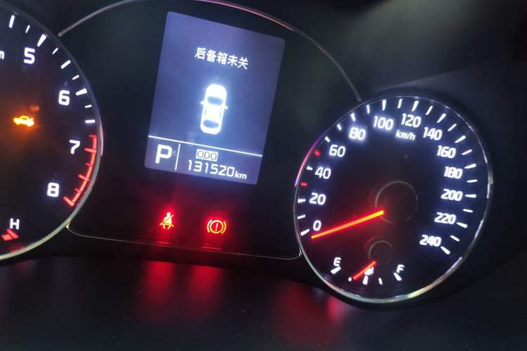 Used Kia K3S 2014 1.6L Automatic GLS Odometer Close Up