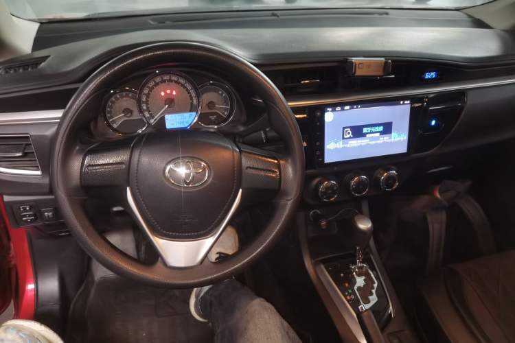 Used Toyota Levin 2016 1.6G CVT Elite Edition Center Console