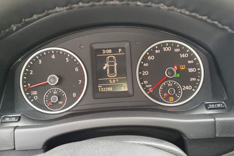 Used Volkswagen Tiguan L 2015 1.8TSI Automatic Two-Wheel Drive Trend Edition
