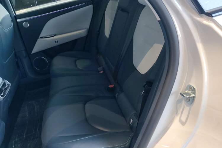 Used ARCFOX Alpha T5 2024 660 MAX
