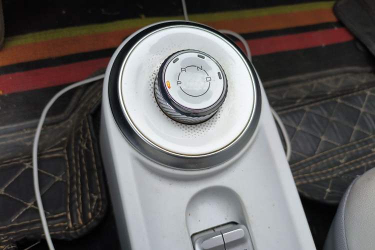 Used Wuling Air ev 2023 - Four Seats - Advanced Edition Gear Lever