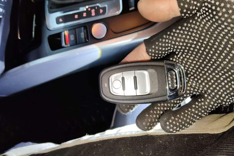 Used Audi Q5 2017 Plus 40 TFSI Technology Model
