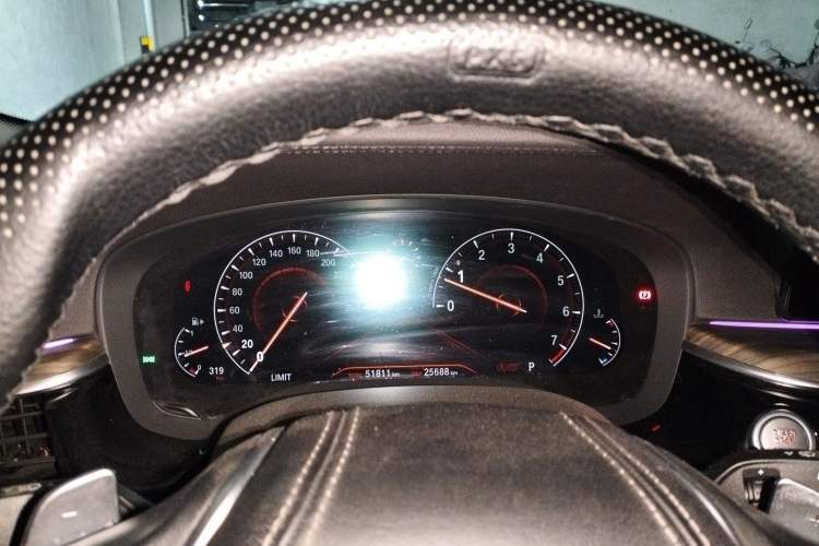 Used BMW 5 Series 2019 Facelifted 530Li Leading Edition Luxury Package
