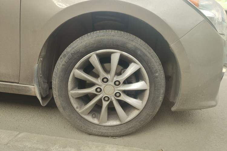 Used FORTHING Joyear S50 2014 1.5L Manual Luxury Edition
