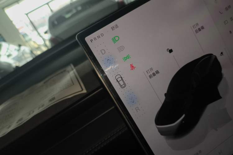 Used Tesla Model Y 2026 Rear-Drive Model
