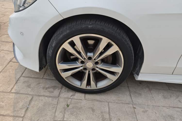 Used Mercedes-Benz E-Class 2015 Revised E 260 L Sporty and Stylish Edition