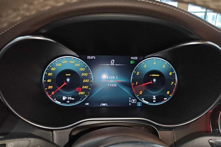 Used Mercedes-Benz GLC 2020 Facelift GLC 300 L 4MATIC Dynamic Edition
