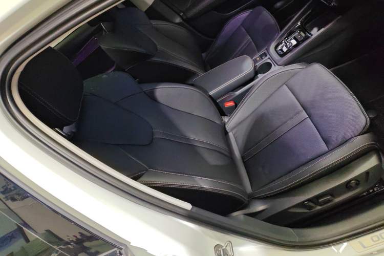 Used Skoda Octavia 2023 Revised PRO TSI280 Luxury Edition Right Front Seat