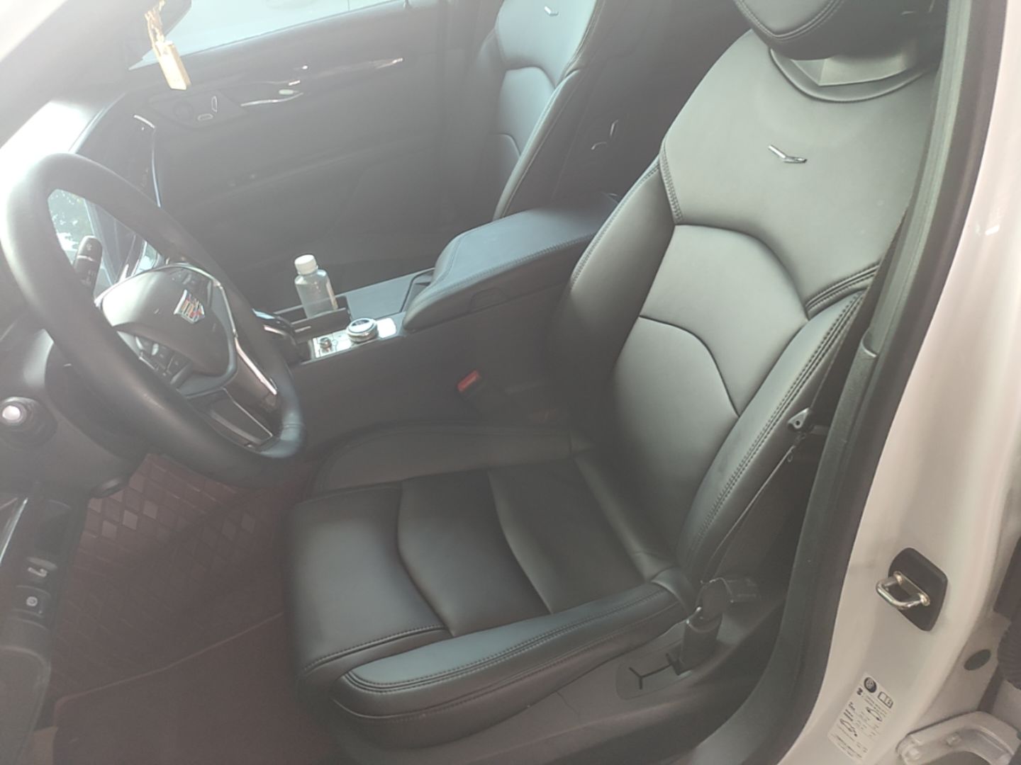 Vordere Reihe im Auto