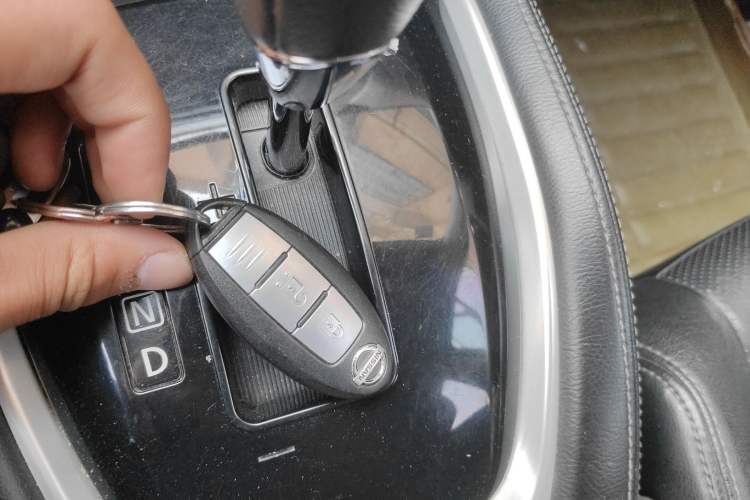 Used Nissan X-Trail 2015 2.0L CVT Comfort MAX Edition 2WD