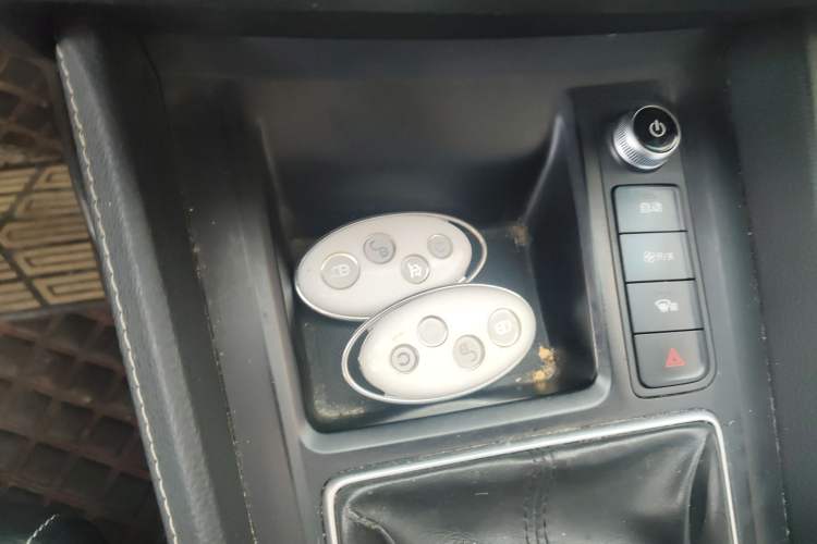 Used BYD Song MAX 2019 1.5T Manual Smart Connect Ruiyi Sunroof Model 6 Seats China VI Standard