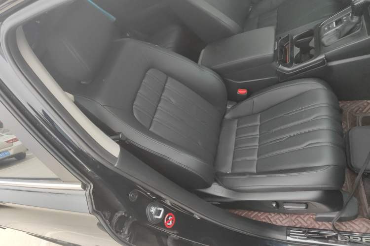 Used Honda Breeze 2023 240TURBO Two-Wheel-Drive Luxury Edition 5 Seats Right Front Seat