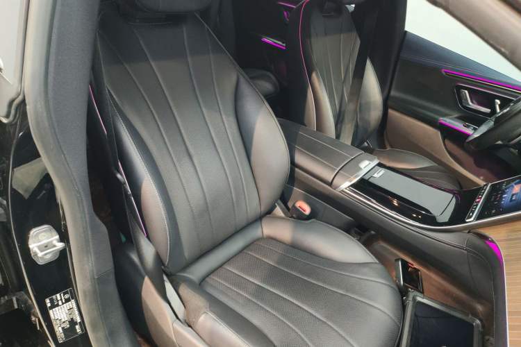 Used Mercedes-Benz EQE 2022 350 Pioneer Edition Right Front Seat