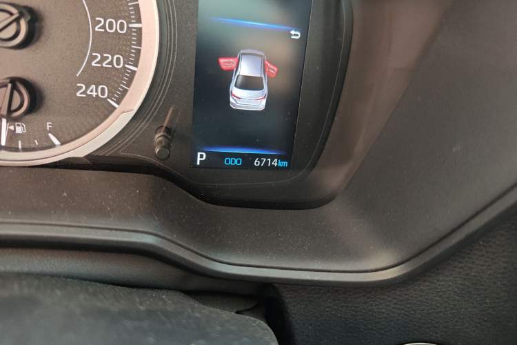 Used Toyota Corolla 2021 1.2T S-CVT Elite PLUS Edition Odometer Close Up