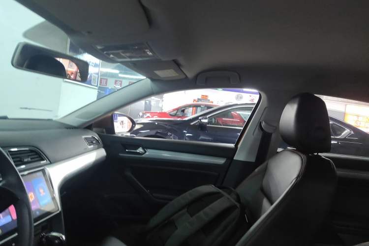 Used Volkswagen Lamando 2017 230TSI DSG Fashion Edition
