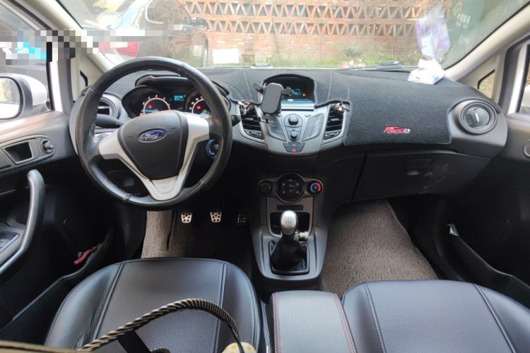 Used Ford Fiesta 2013 Sedan 1.5L Manual Fashion Edition
