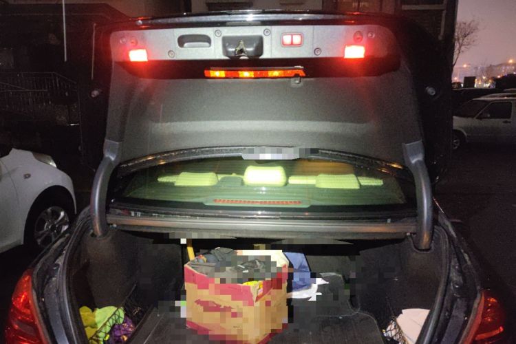 Used Mercedes-Benz S-Class 2010 S 400 L HYBRID Trunk