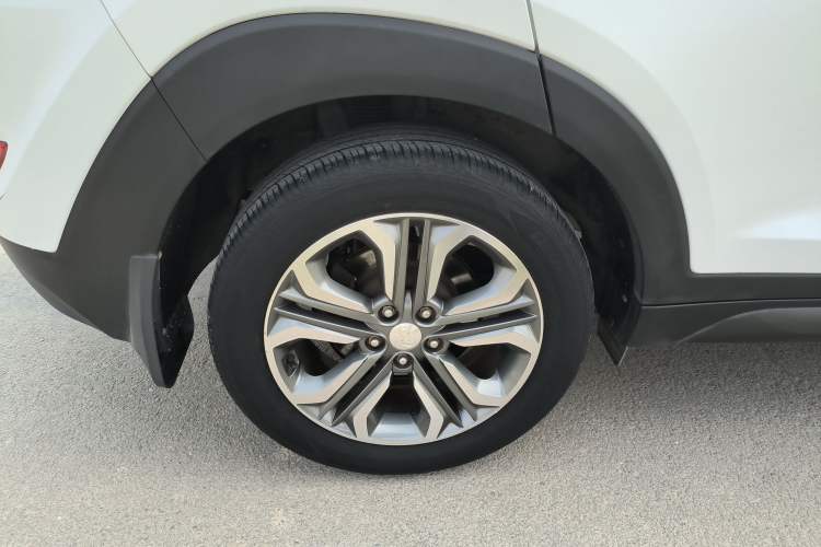 Used Hyundai Tucson 2015 1.6T Dual-Clutch Two-Wheel-Drive Leading Model