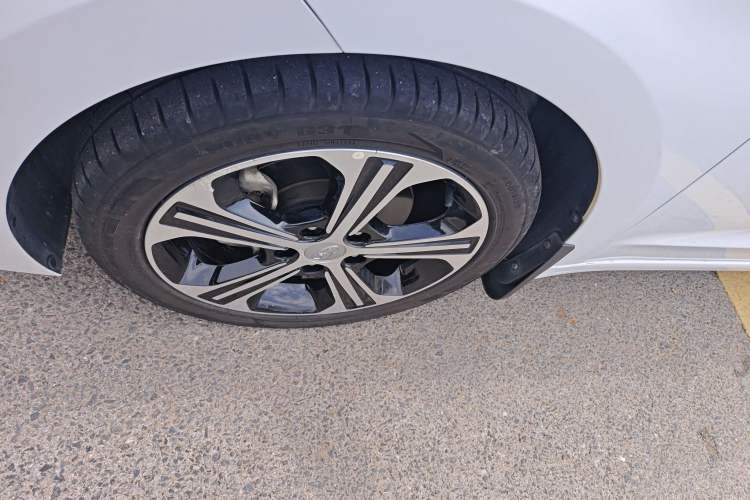Used Hyundai Elantra (6th Generation / Lingdong) 2018 1.4T Dual-Clutch Xuan Dong · Dynamic Edition Left Front Wheel Hub