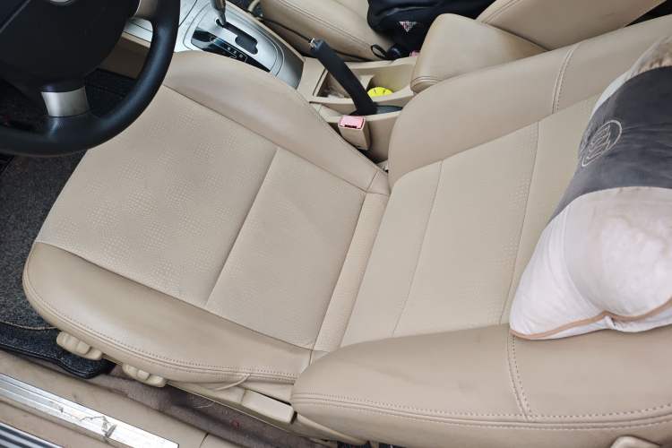 Used Buick Excelle 2013 1.5L Automatic Classic Model Left Front Seat