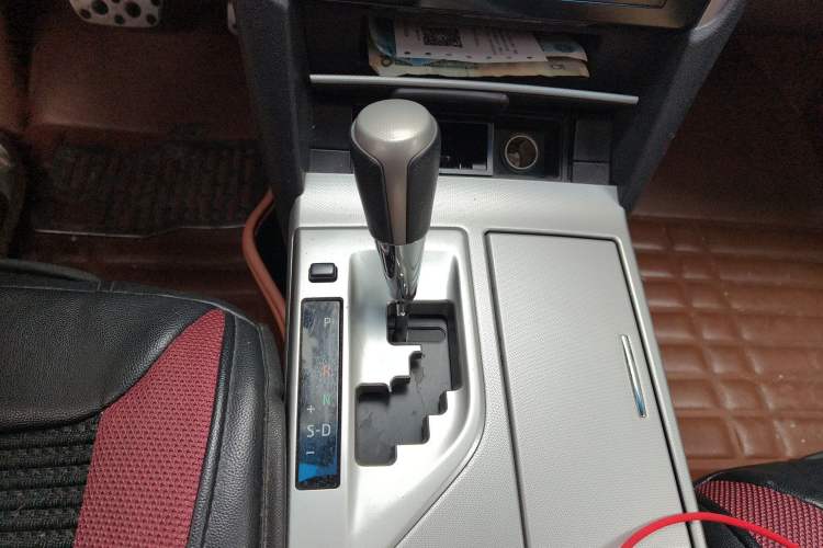 Used Toyota Camry 2012 Junrui 2.0S Radiant Edition Gear Lever