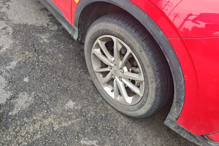 Used Geely Auto Coolray 2020 PRO 240T Manual Shooter Right Front Wheel Hub