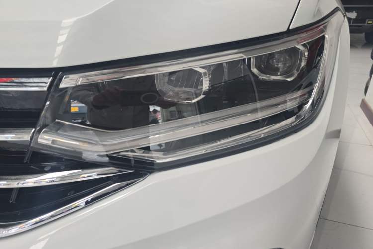 Used Volkswagen Tiguan L 2023 330TSI Automatic Two-Wheel Drive R-Line Enjoyment Edition
