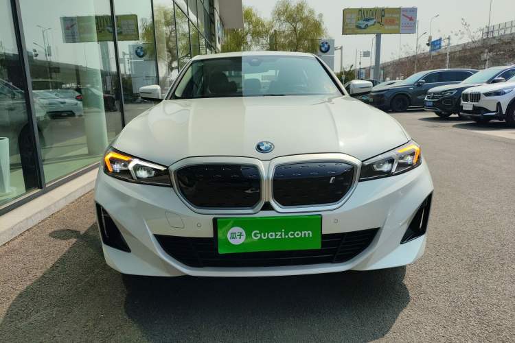 Used BMW i3 2024 eDrive 35 L
