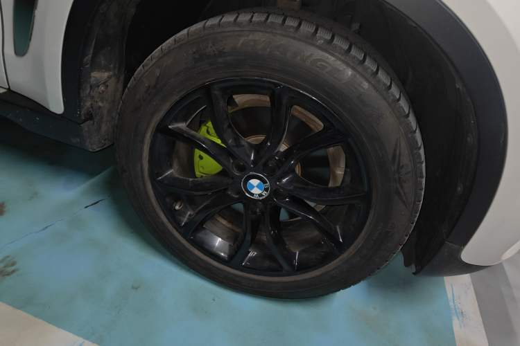 Used BMW X6 2018 xDrive28i
