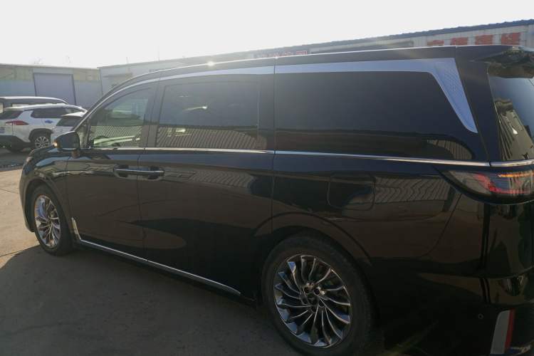 Used VOYAH Dream 2024 PHEV Ultra-Long Range Flagship Edition
