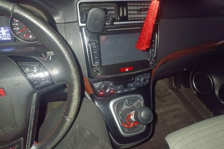 Used Haval H6 2013 Sports Edition 1.5T Manual Two-Wheel Drive Elite Model