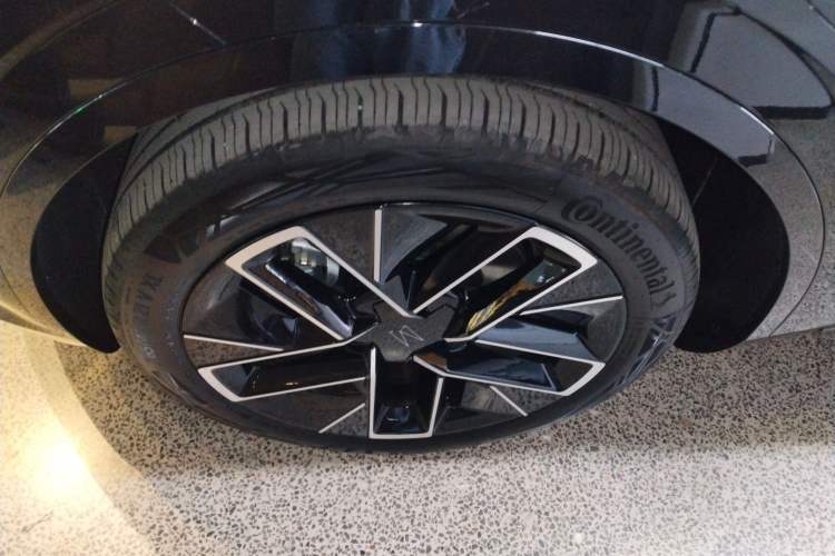 Used Avatr 11 2025 Ultra Extended-Range Edition
