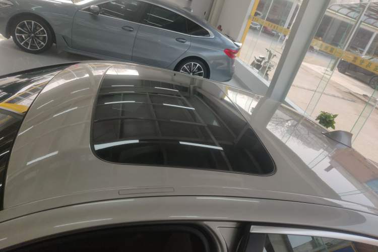 Used BMW 5 Series 2014 520i Elegant Edition