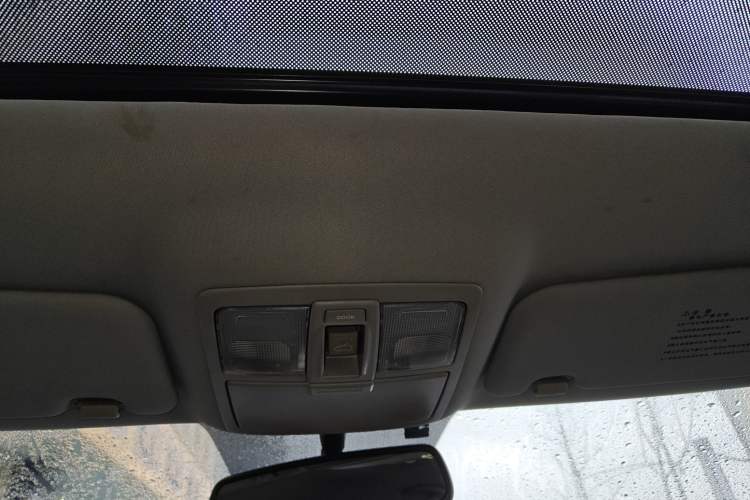 Used Kia Sportage R 2014 2.0L Automatic Two-Wheel Drive GLS Trim