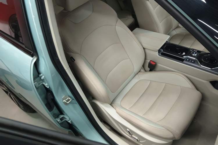 Used Geely Auto icon 2023 1.5TD Chocolate Luxe Edition