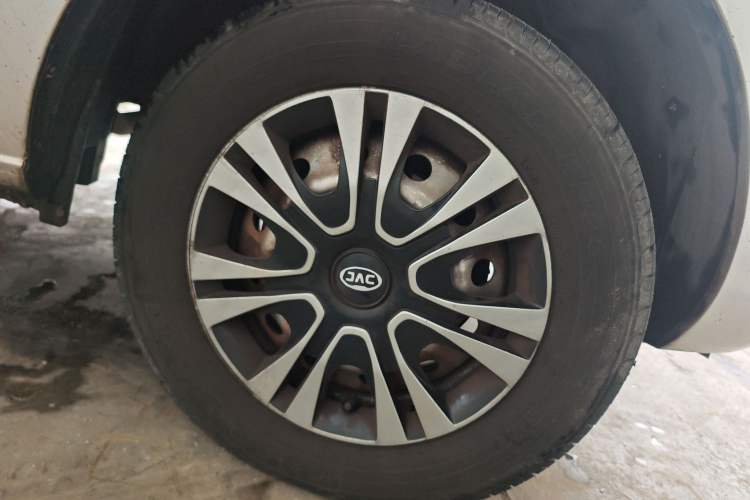 Used JAC Refine M3 2023 PLUS 1.5T 5/7-seat Classic Edition Right Front Wheel Hub