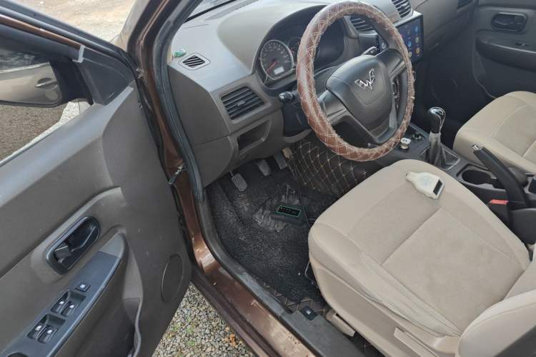 Used Wuling Hongguang 2014 1.5L S Standard Version