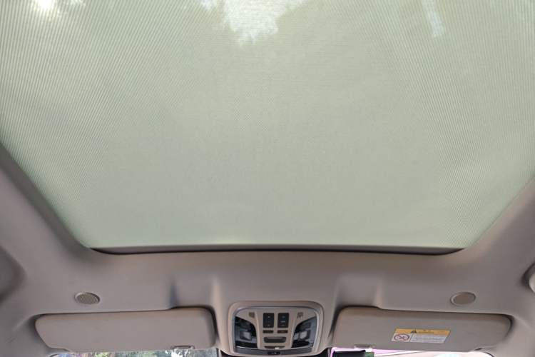 Used Wey VV6 2021 2.0T Two-Wheel Drive Smart Plus