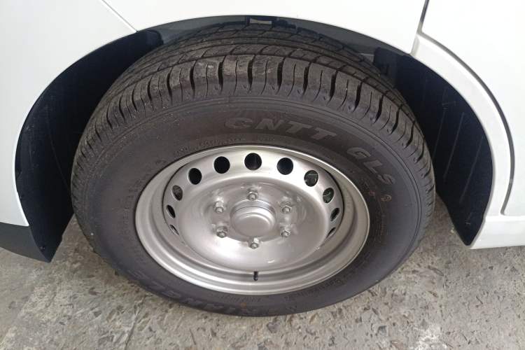 Used Wuling Yangguang 2025 Model 400km Bus Edition—Comfort Edition