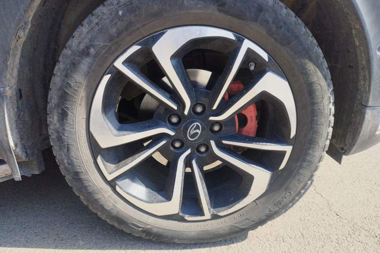 Used Soueast DX7 2018 Prime 1.8T DCT Flagship Model China V Standard Right Front Wheel Hub