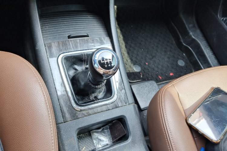 Used BAIC Weiwang S50 2016 1.5T Manual Joyful Luxury Edition Gear Lever