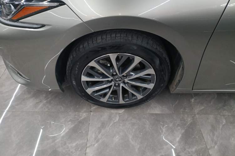 Used Lexus ES 2023 200 Excellence Edition