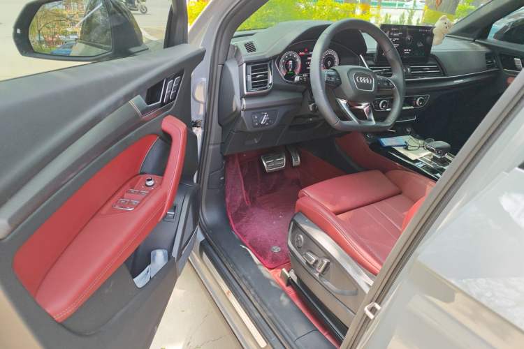 Used Audi Q5L 2025 quattro 45th Anniversary Edition 45 TFSI Luxury Dynamic Model Driver Seat