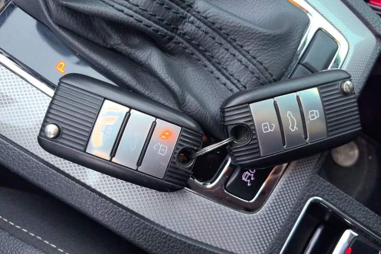 Used Roewe RX5 2020 20T Automatic 4G Connect Superior Flagship Edition